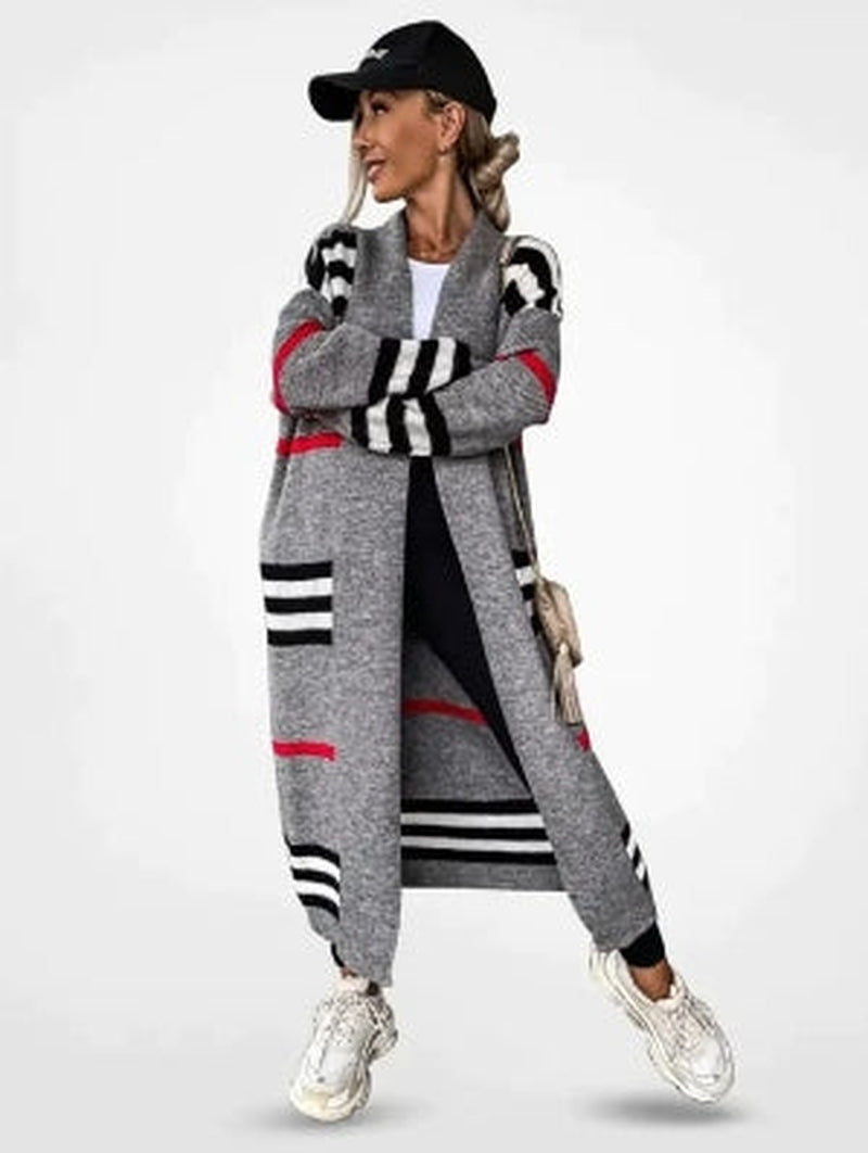 Elegante Damenstrickjacke von Linda mit modischem Streifendesign