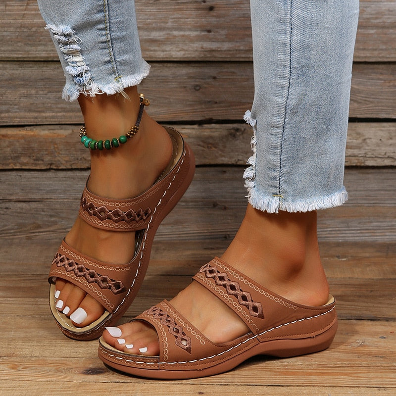 Clara Damen-Sandalen: Komfort und optimale Fußgewölbestütze