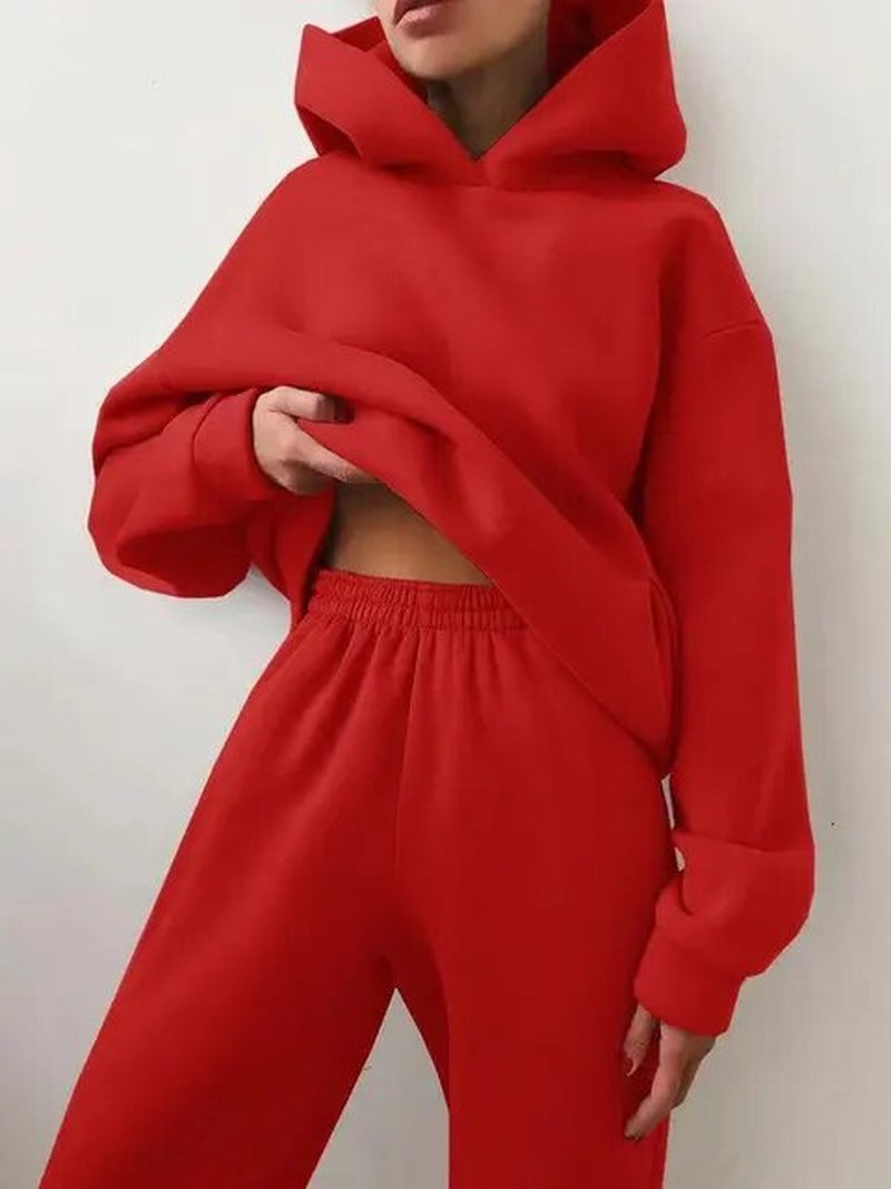 Elegantes, Oversized-Trainingsset von Elena für einen stilvollen Winterauftritt