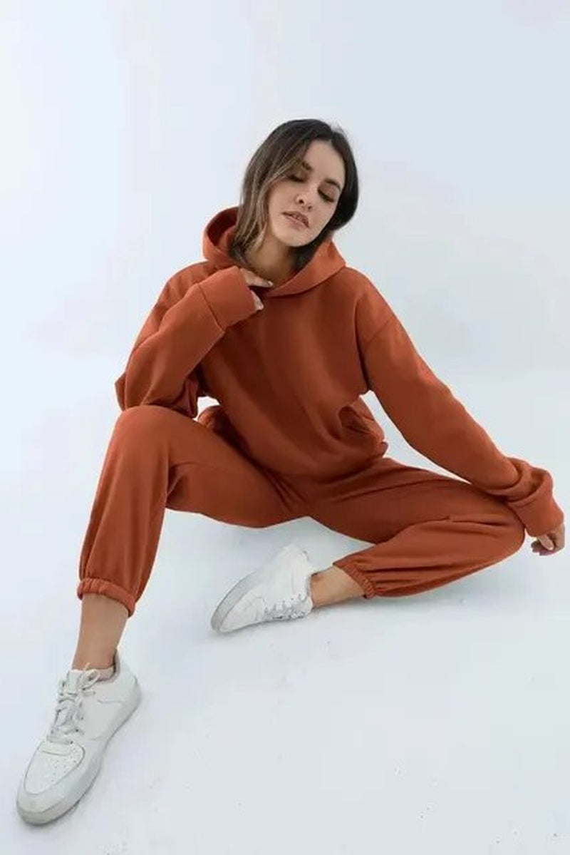 Elegantes, Oversized-Trainingsset von Elena für einen stilvollen Winterauftritt