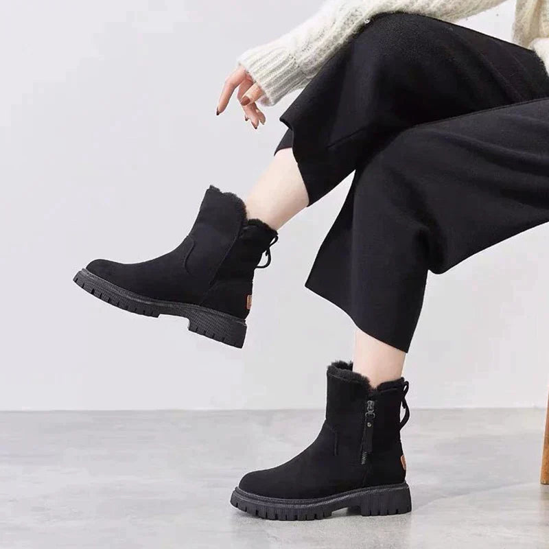 ModeGeist | Wollgefütterte Reißverschlussstiefel für Damen