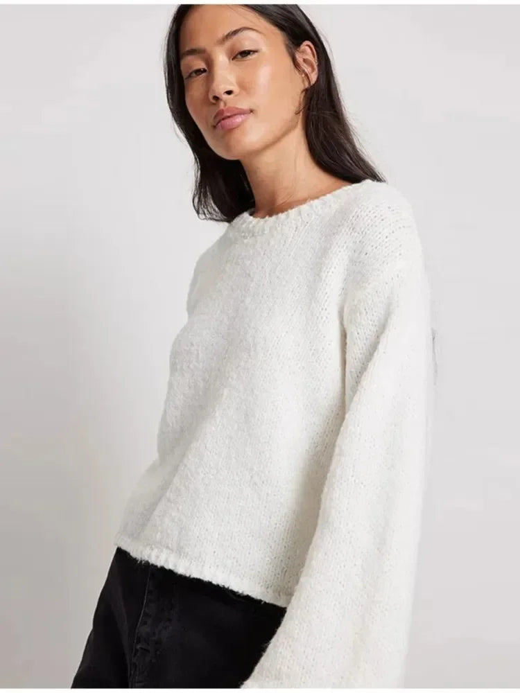ModeGeist | Cropped Top mit Langen Ärmeln und Rückenschlitz
