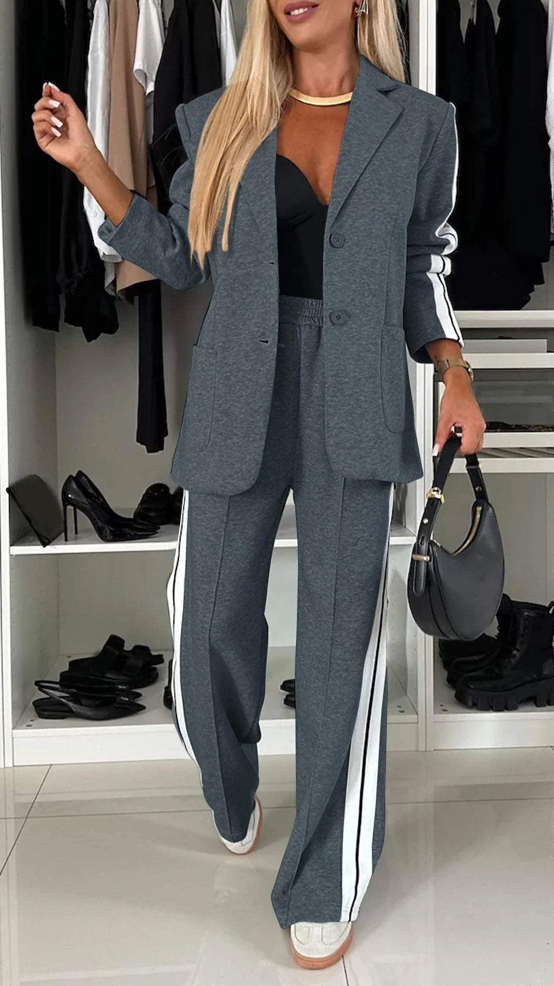 Locker sitzendes Renate Jacken- und Hosenset (2-teilig)