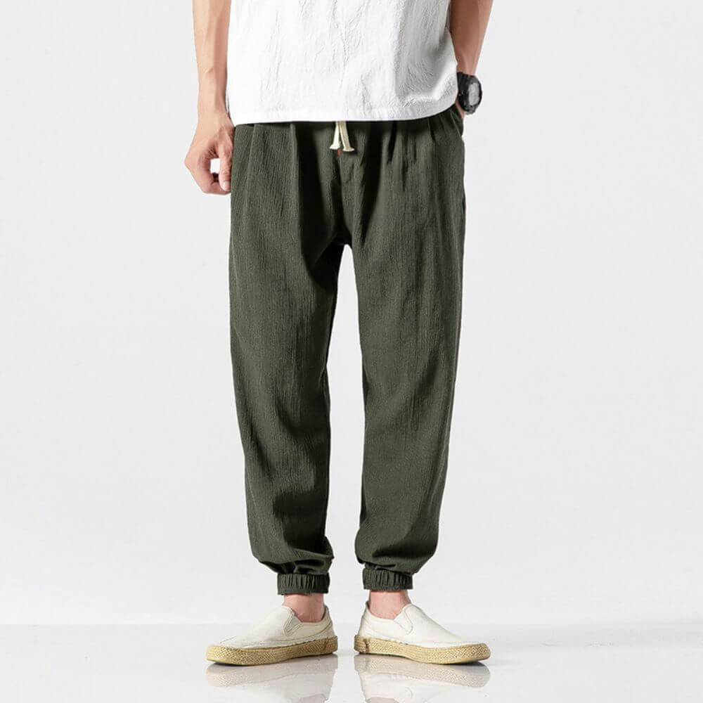 Bequeme Herrenhose aus leichter Baumwolle und Leinen