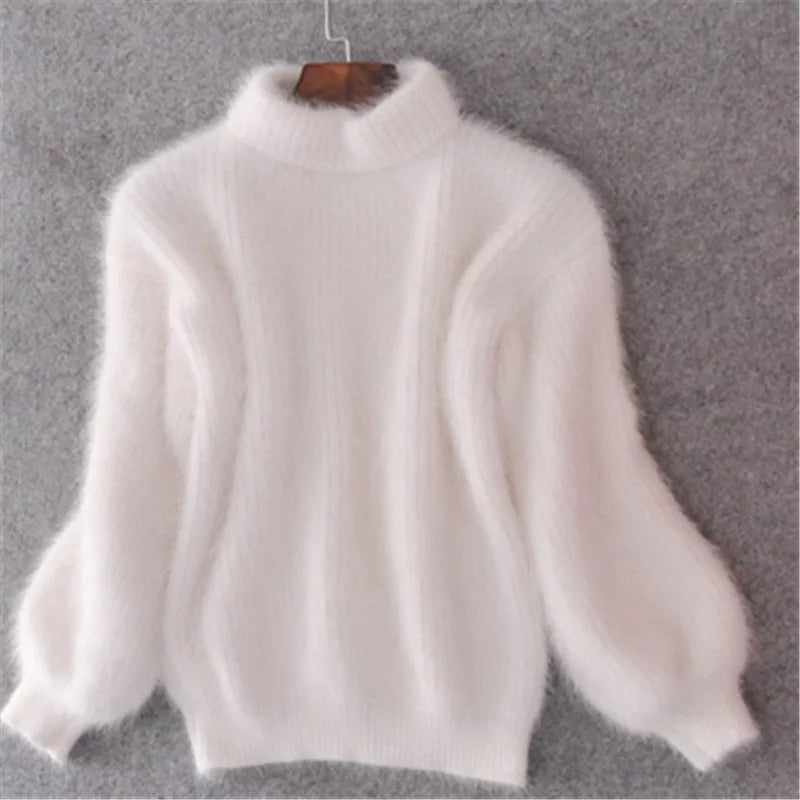 Taylor:  Locker gestrickter Angora-Pullover