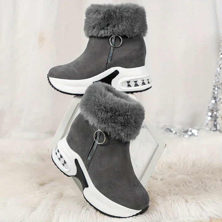 Komfortable, gepolsterte Damenstiefel von Mova
