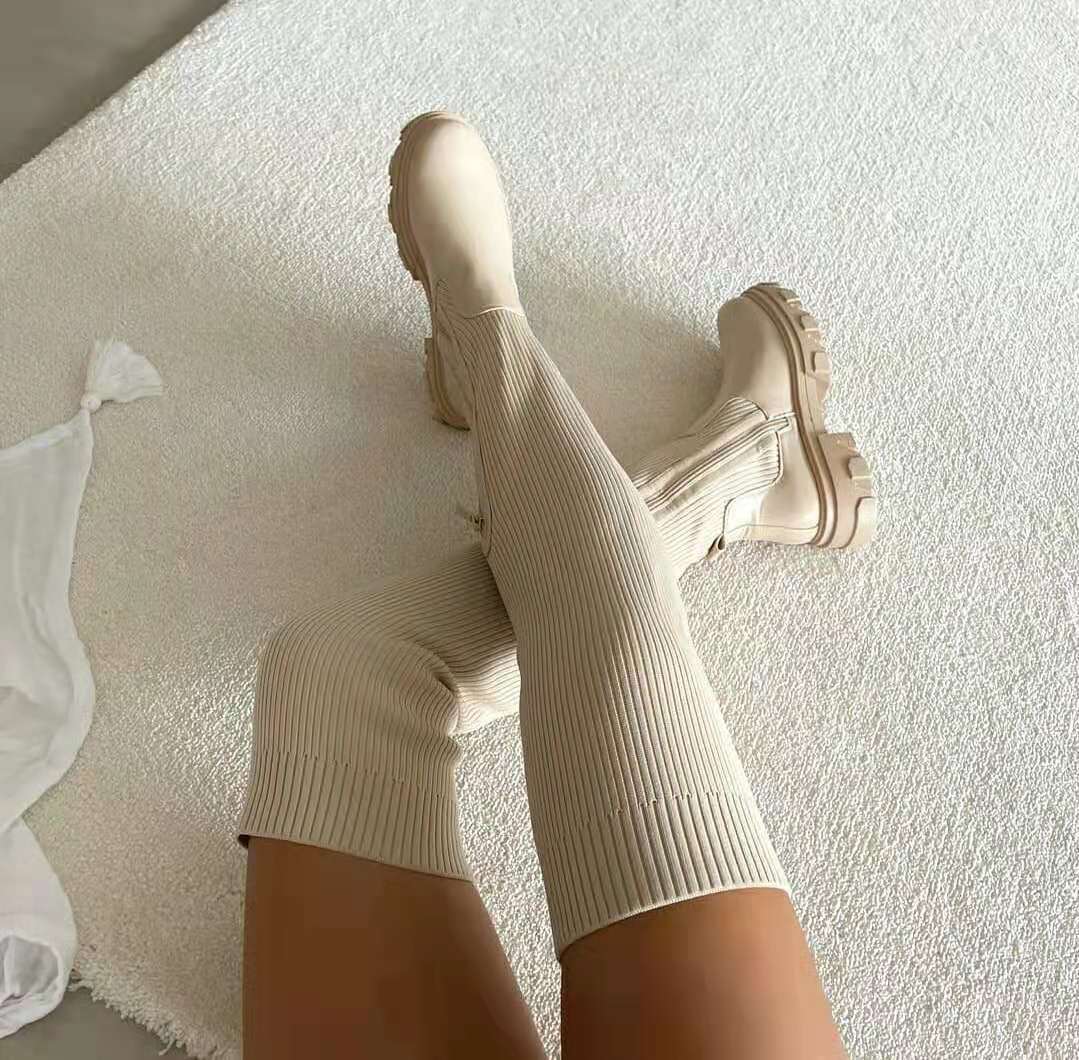 ModeGeist | Hoch Geschnittene Strickstiefel