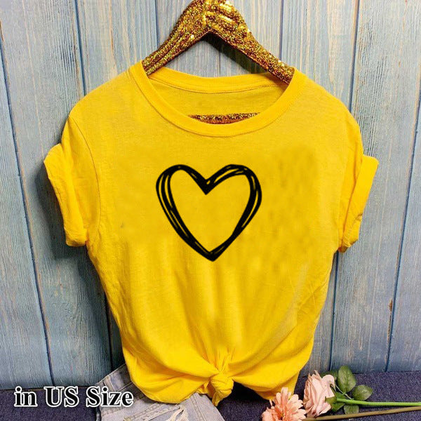 Damen T-Shirt mit kurzen Ärmeln von Fudus, Herzmuster
