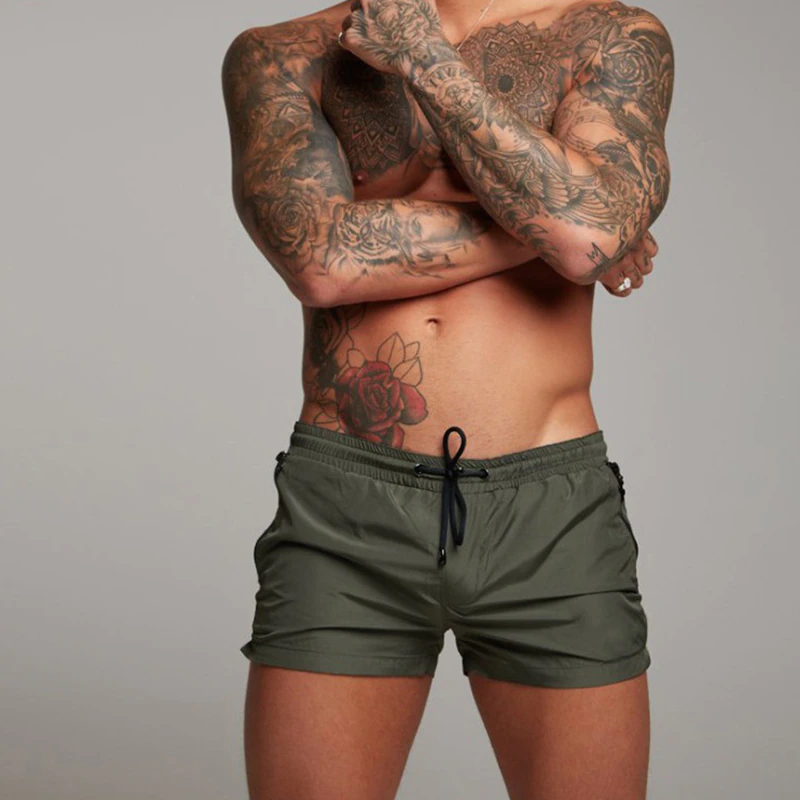 Sommerliche, atmungsaktive Badeshorts von Zosimos