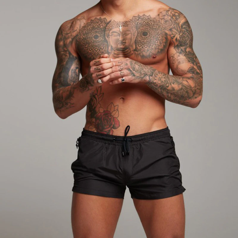 Sommerliche, atmungsaktive Badeshorts von Zosimos