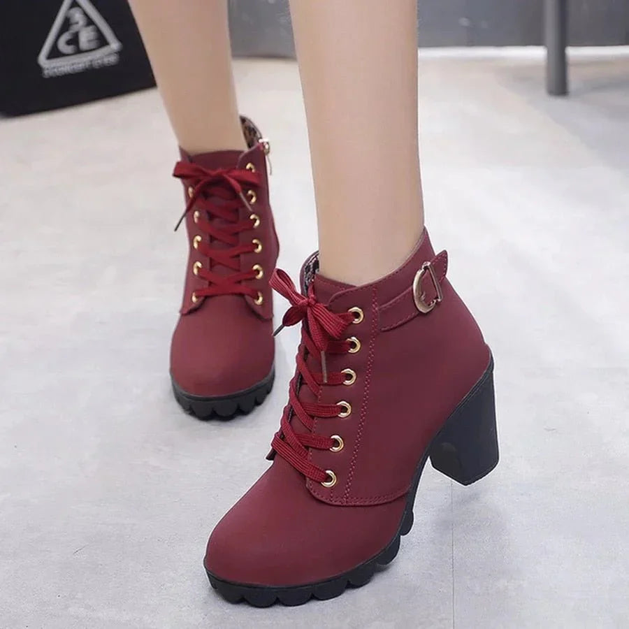 ModeGeist | Schnürstiefeletten Zum Aufpeppen Deines Herbst-Outfits