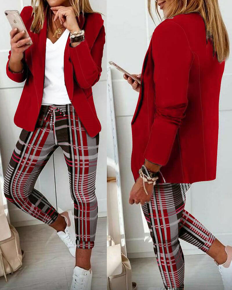 Blazer und Hose im Karomuster als Anzug