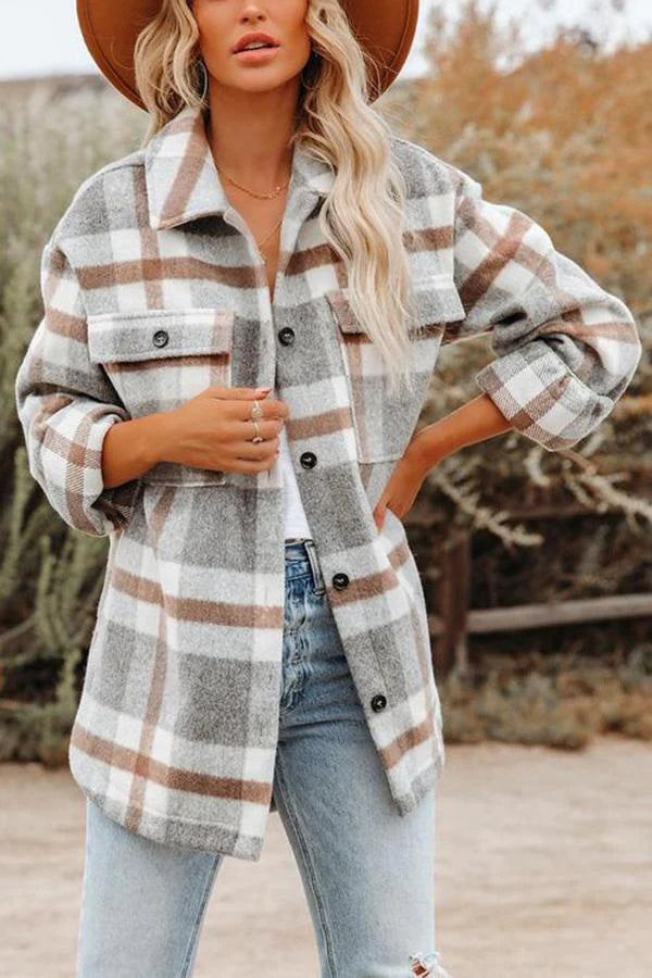 ModeGeist | Karierte Jacke mit Taschen für Frauen