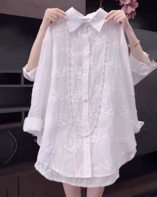 MODEGEIST Damen Blumen-Shirt Oversized Stickerei hellblau