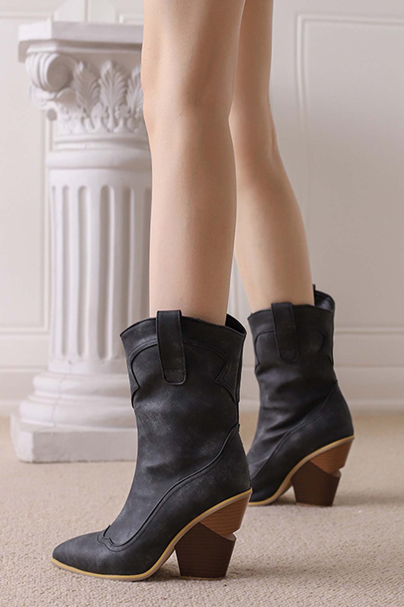 ModeGeist | Spitz Zulaufende Western-Stiefel Bis Zur Wade