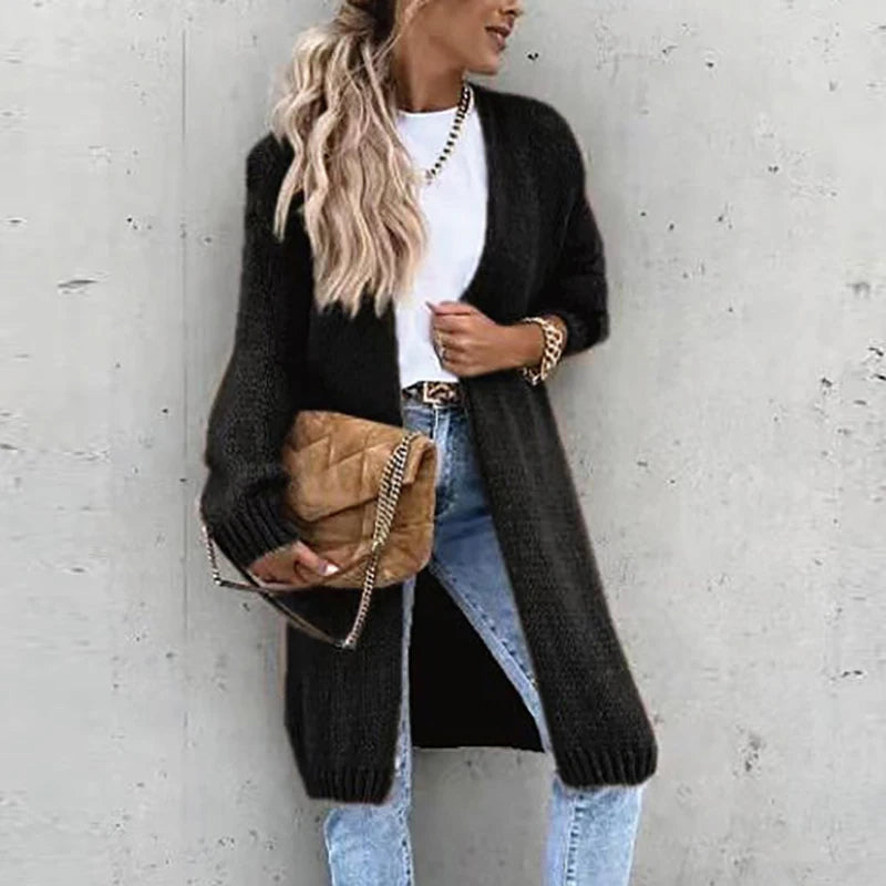 ModeGeist | Elegante Kaschmir Damenstrickjacke in Mittlerer Länge