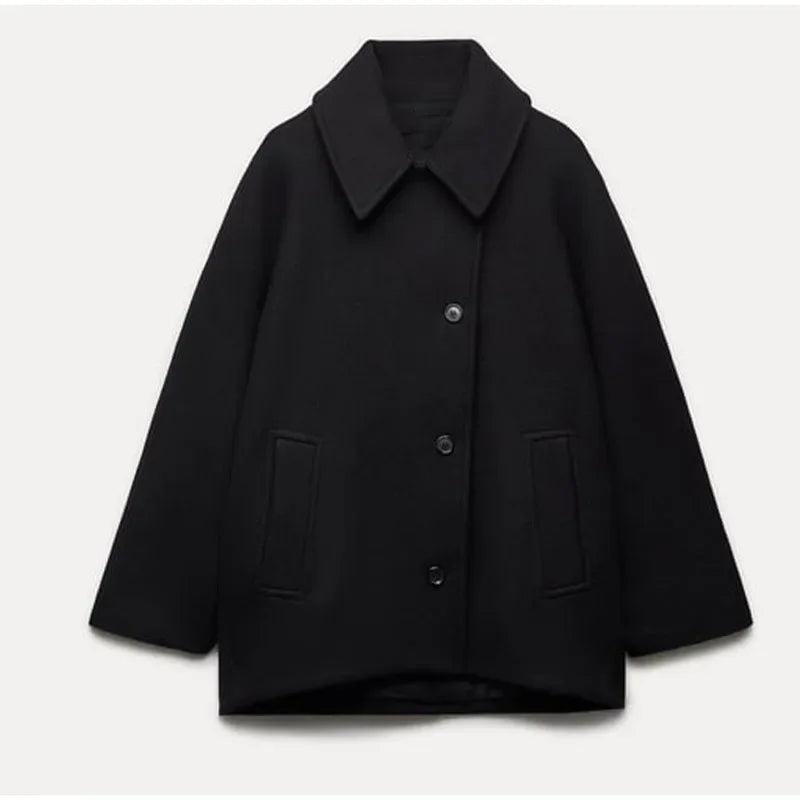 ModeGeist | Übergrößen Jacke mit Umklappbarem Kragen und Seitentaschen