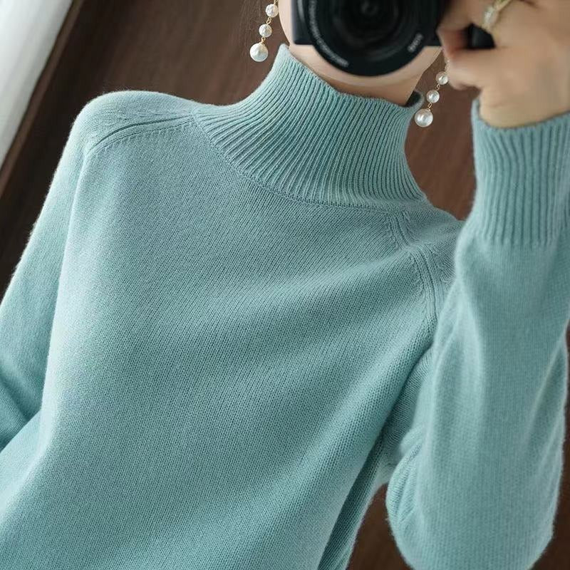 Damenpullover mit Rollkragen