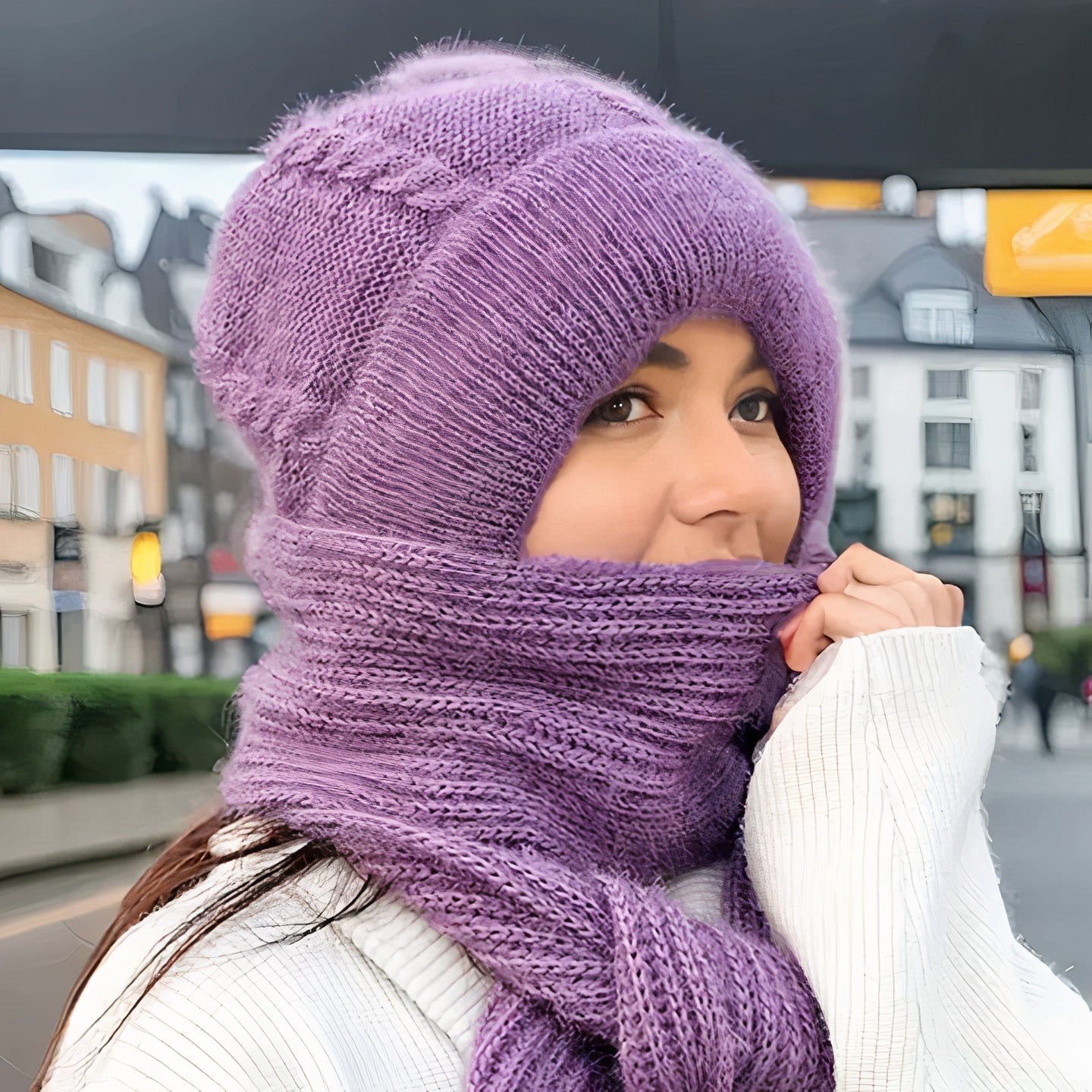 Issa 2-in-1 Hat and Scarf