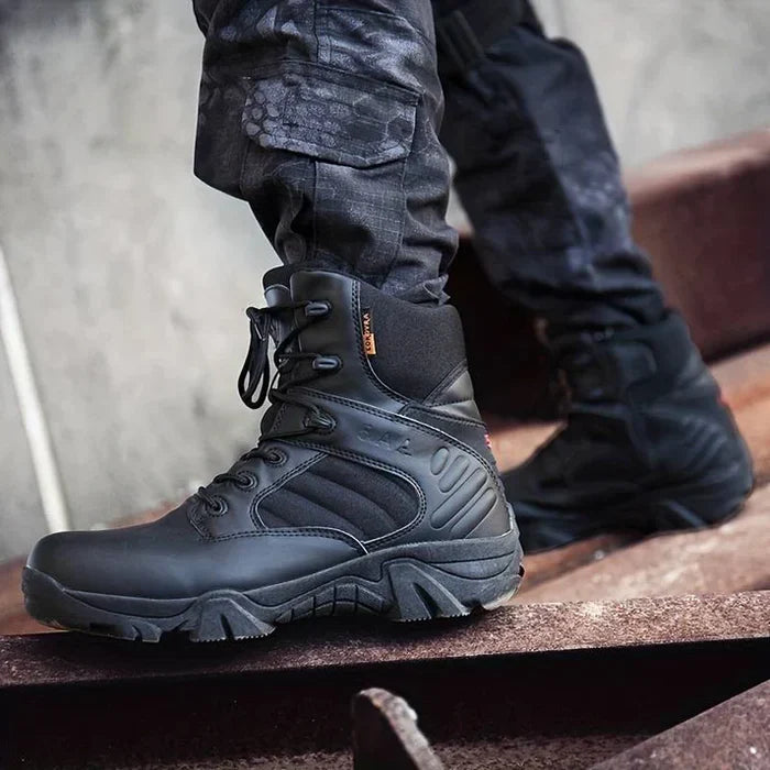 Taktische Militärstiefel von CORT