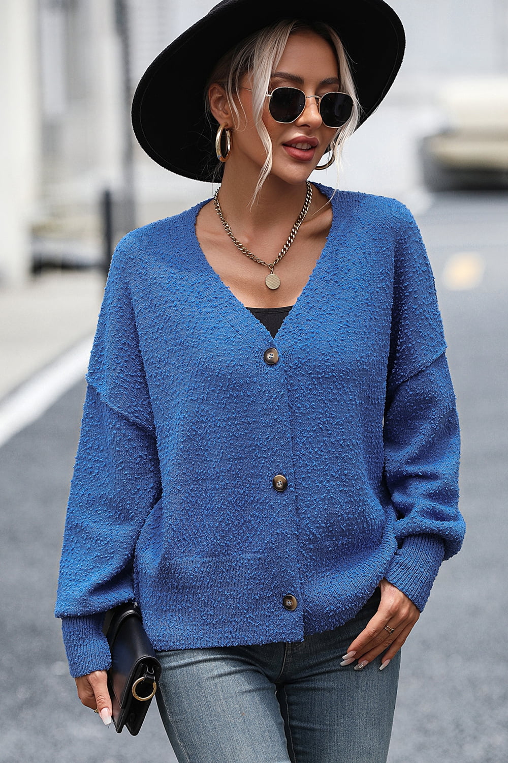 ModeGeist | Knopfleiste Cardigan mit fallen Schultern