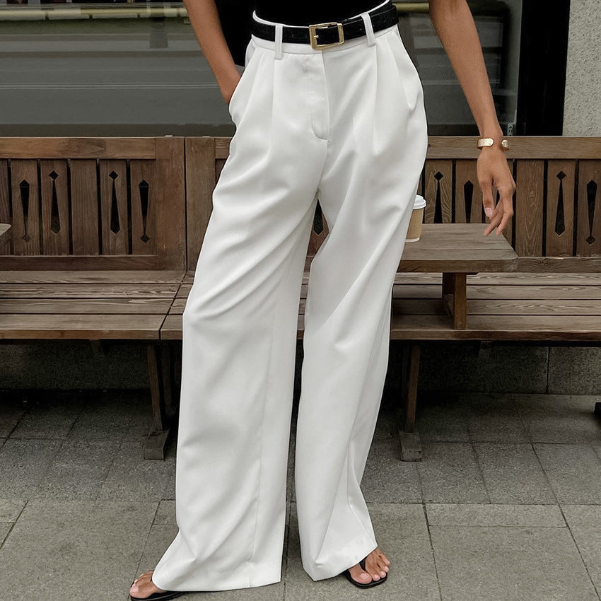 ModeGeist | Hochgeschnittene Hose mit Weitem Bein