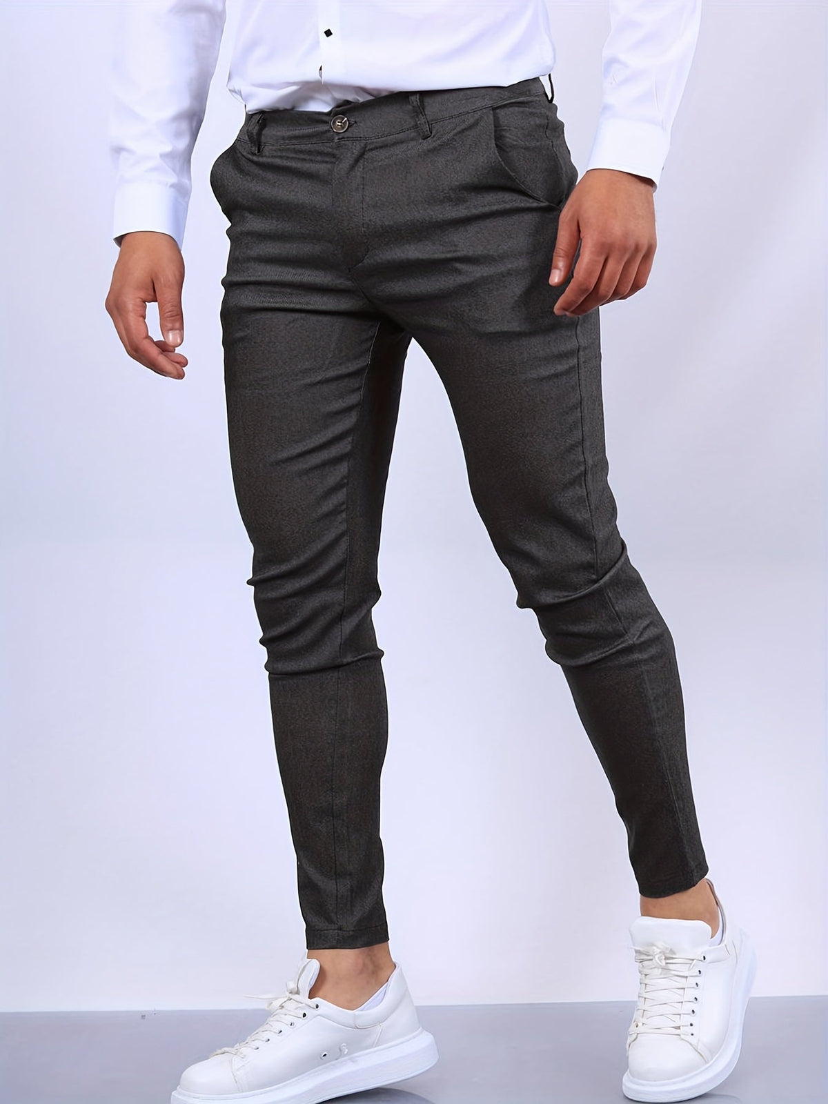 Schicke, moderne Herrenhose im Slim Fit