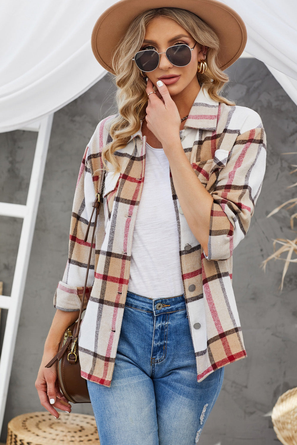 ModeGeist | Karierte Button-Up Shirtjacke mit fallenden Schultern