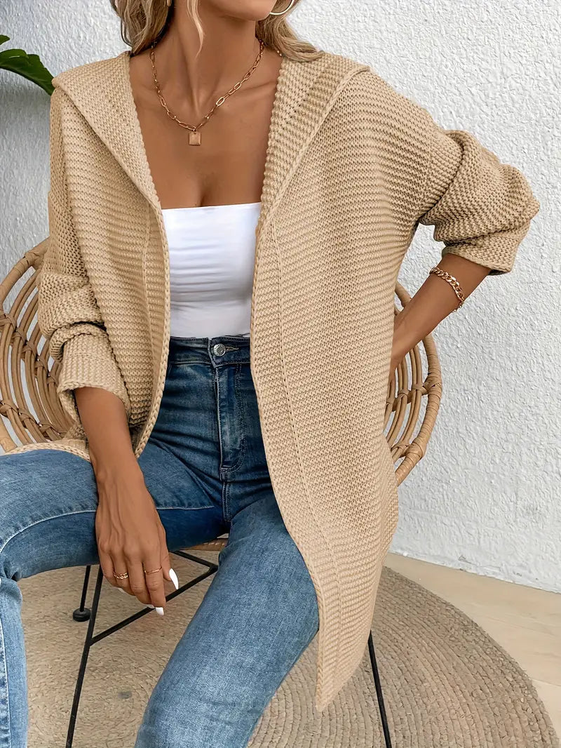 Kuschelige, elegante Strickjacke mit Kapuze von Amari