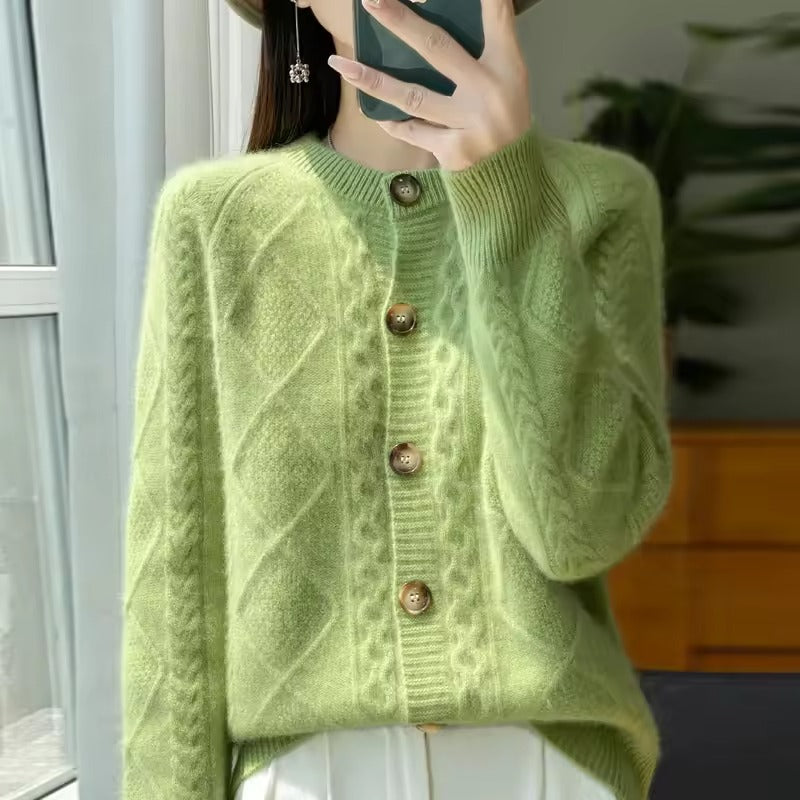Gestrickte Jacke Katrin mit Knöpfen