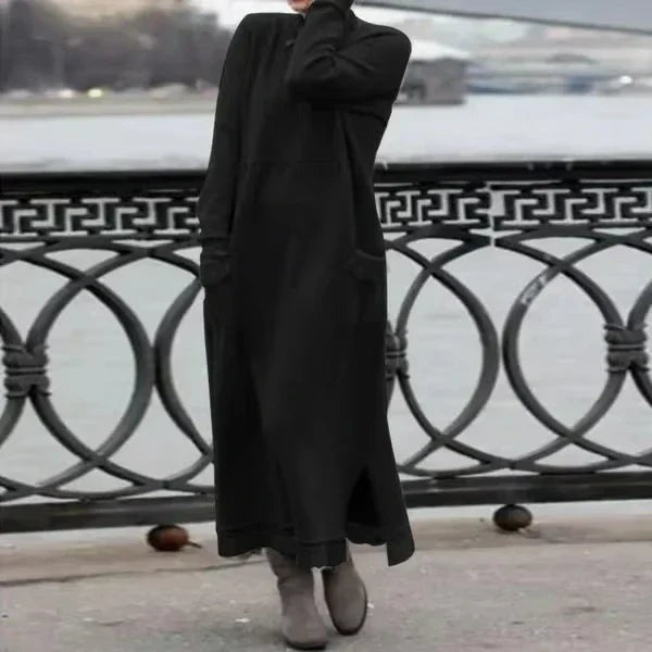 SVEA: Locker geschnittenes, langes Strickkleid