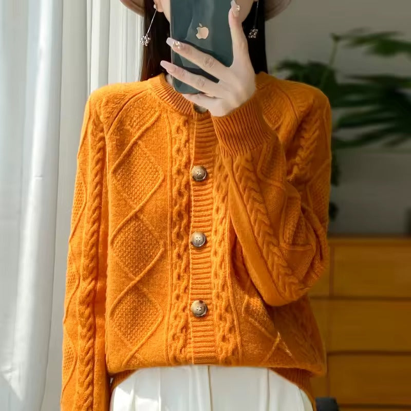 Gestrickte Jacke Katrin mit Knöpfen