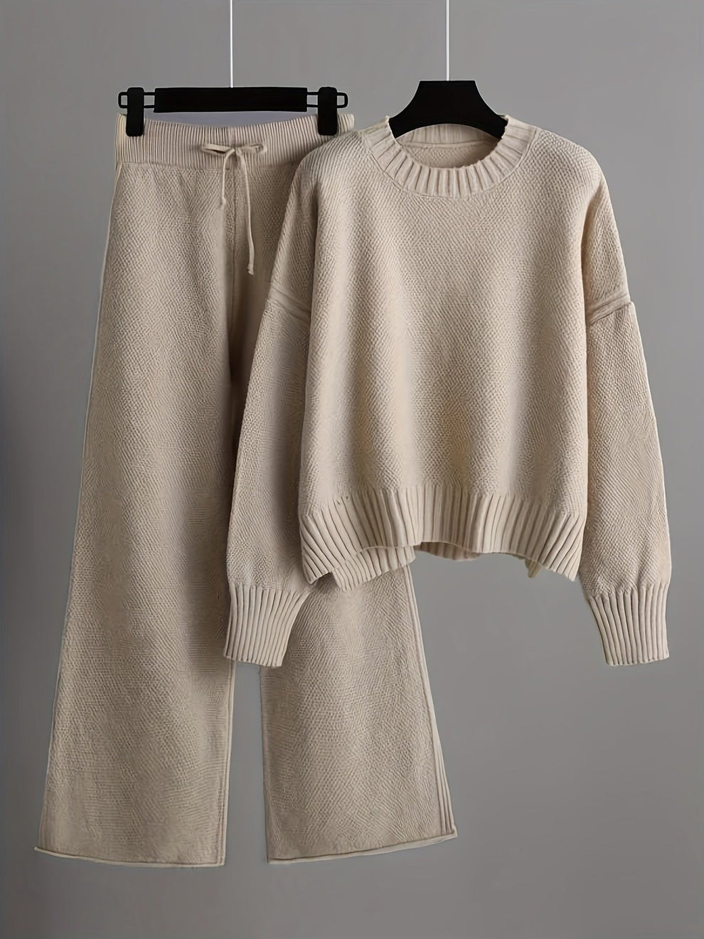 Großer Pullover und weite Hose MAYA