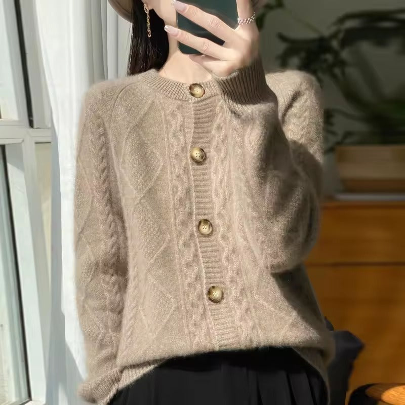 Gestrickte Jacke Katrin mit Knöpfen