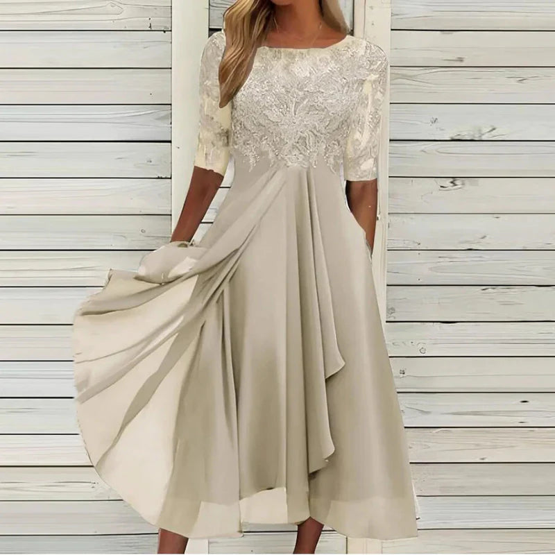ERNA - Kleid mit Spitzeneinsatz und halblangen Ärmeln