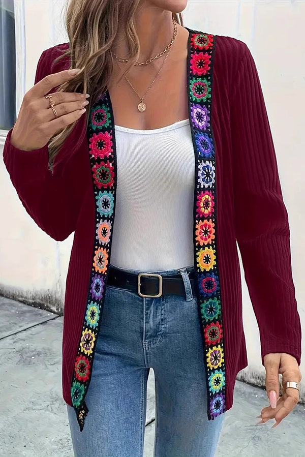 ModeGeist | Strickjacke mit Blumenrand und langen Ärmeln