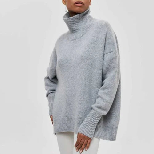Großer Pullover mit hohem Kragen von MONIKA