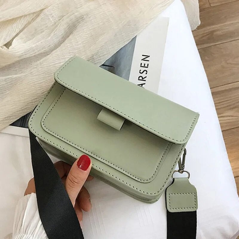 Damen-Umhängetasche Anja: Elegant, geräumig und mit robustem Lederfinish