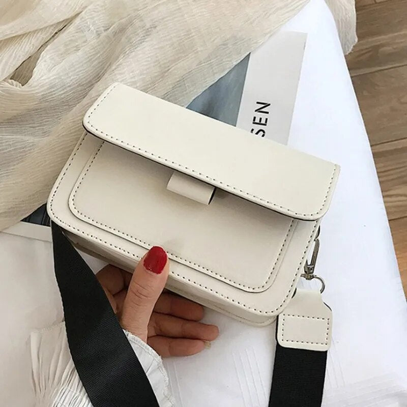 Damen-Umhängetasche Anja: Elegant, geräumig und mit robustem Lederfinish