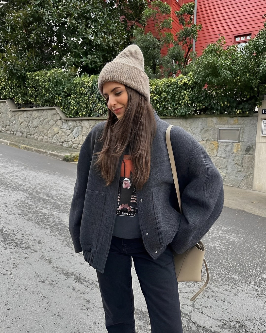 ModeGeist | Bomberjacke - Oversized Fit - Weiches Fleece - Druckknopfverschluss - Taschen