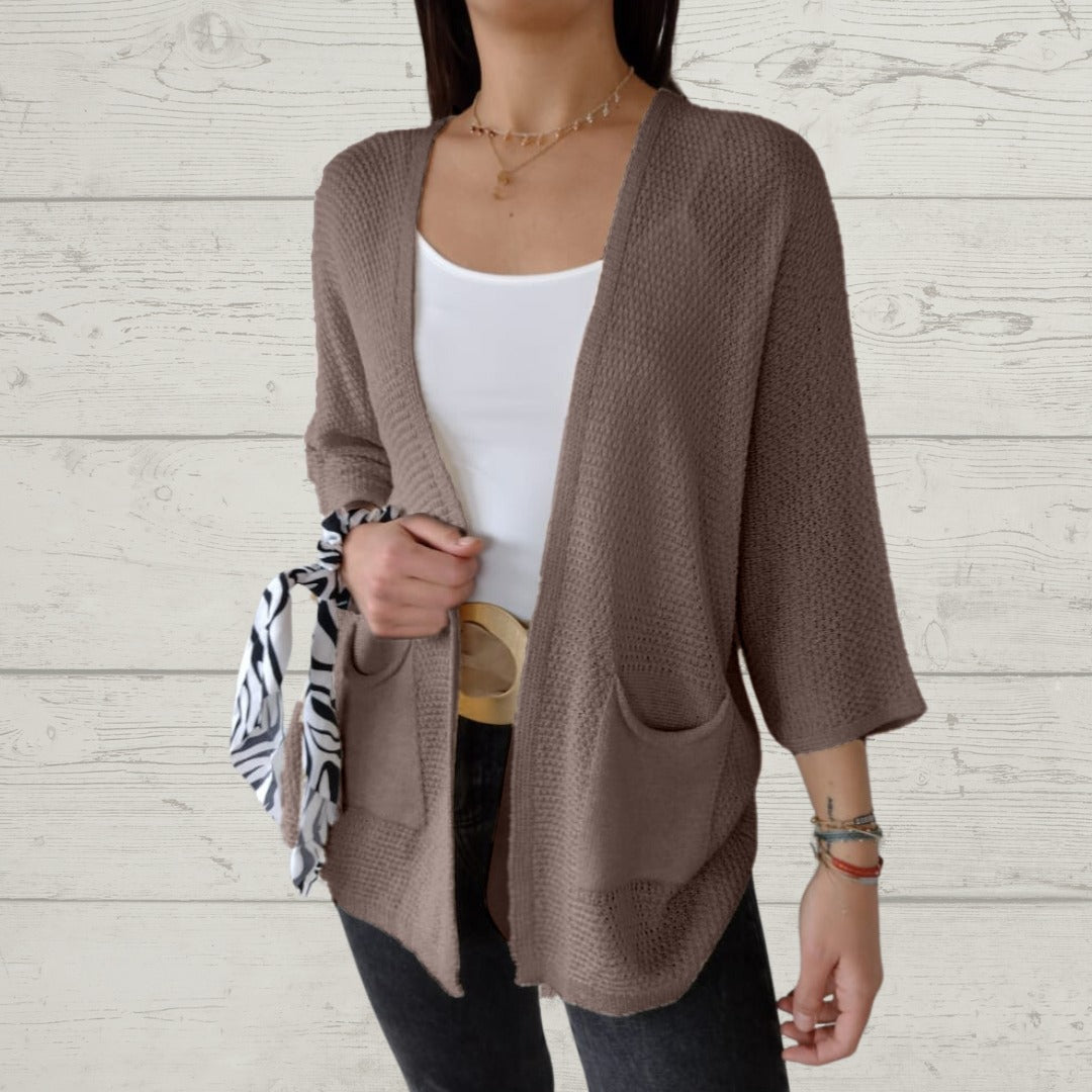 ModeGeist | Lässige Strickjacke mit Stylischen Taschen