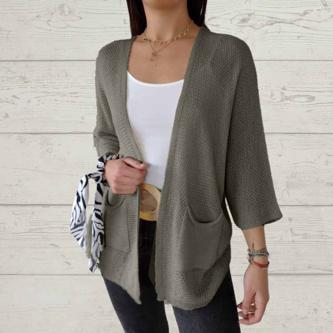 ModeGeist | Lässige Strickjacke mit Stylischen Taschen