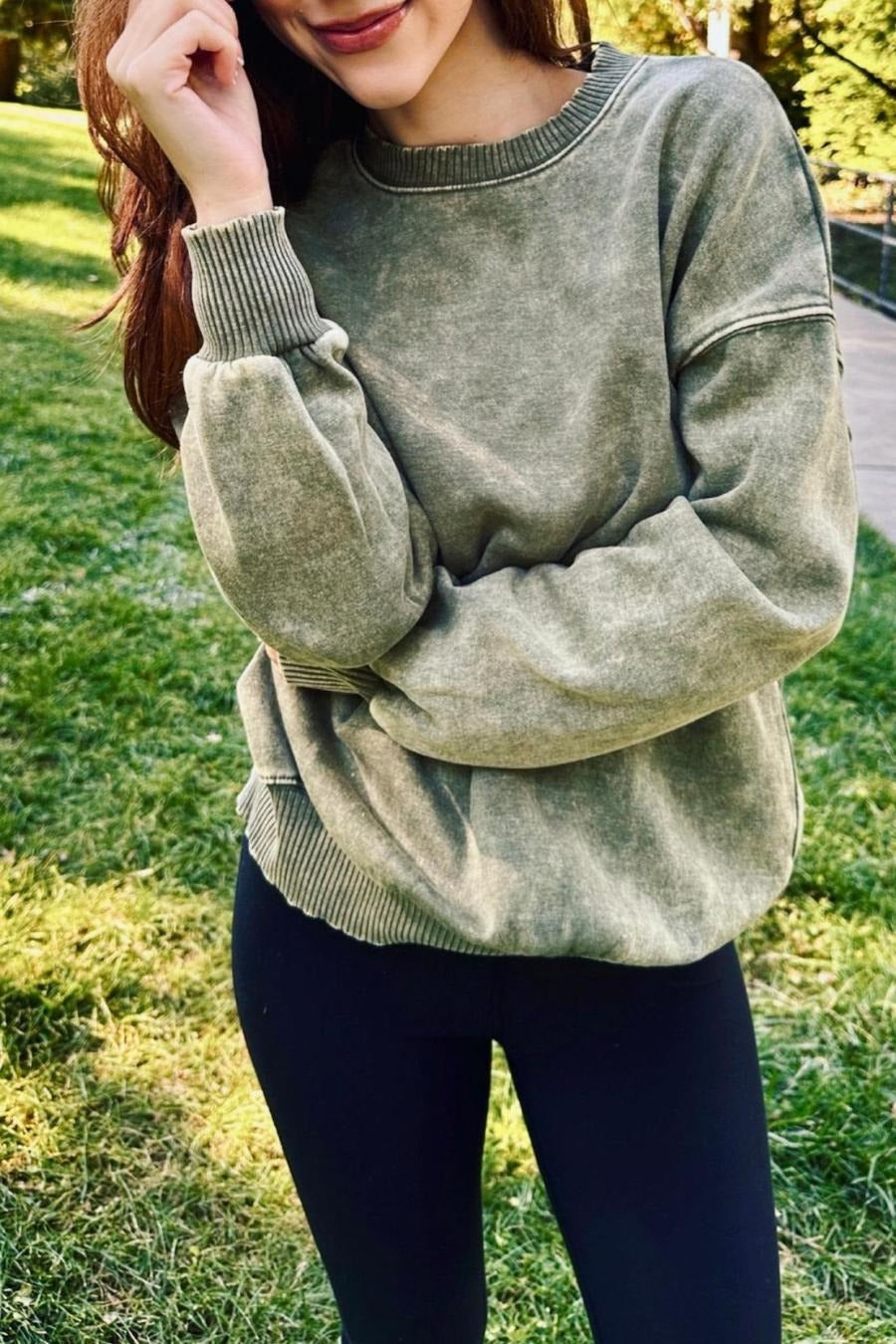 Fudus Sweatshirt: Casual Style