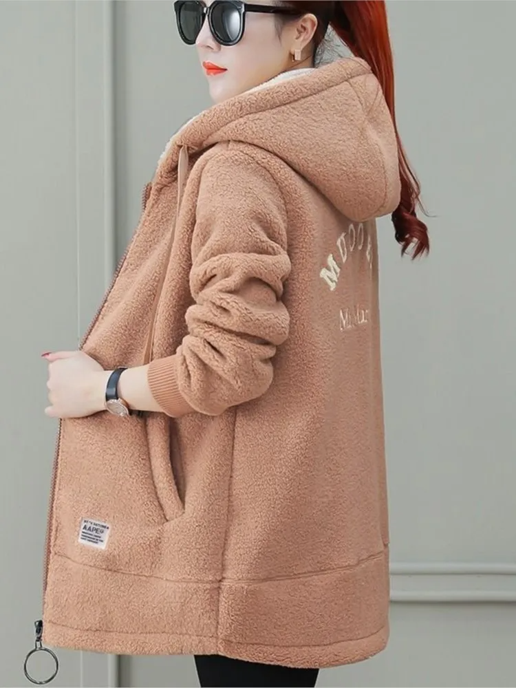 ModeGeist | Jacke - Mittellang mit Kapuze - Lockere Passform - Weicher Fleece - Reißverschluss