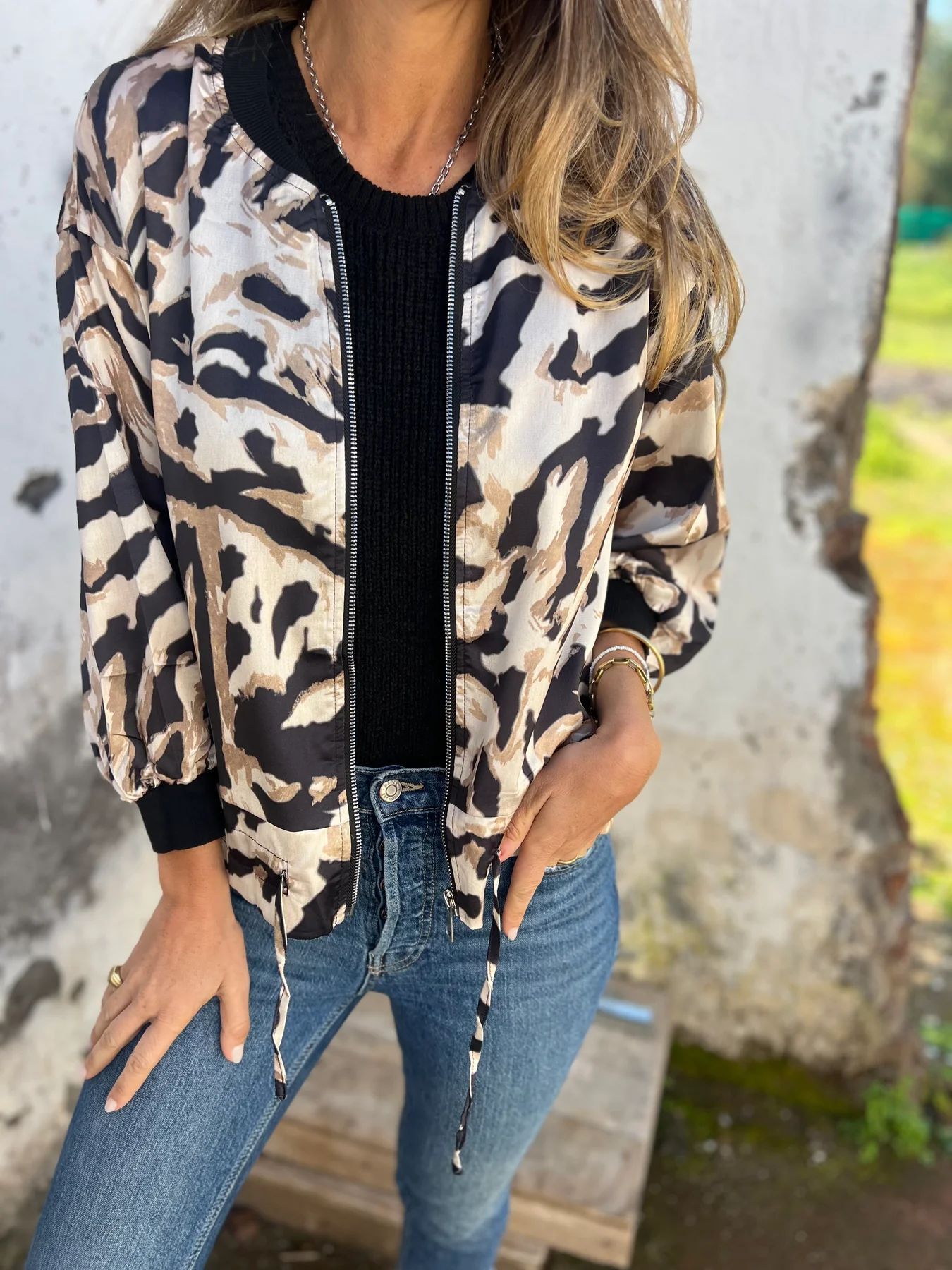 ModeGeist | Damen-Bomberjacke mit Print