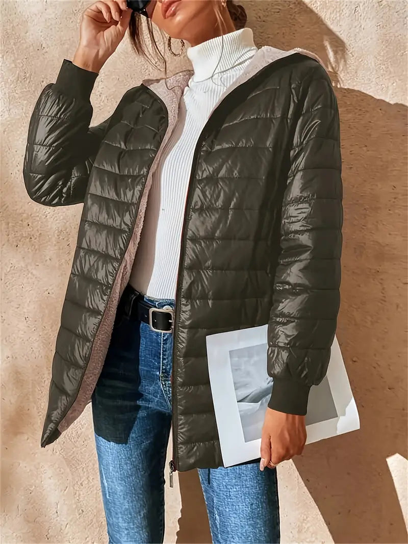 ModeGeist | Mittellange Kapuzen Steppjacke