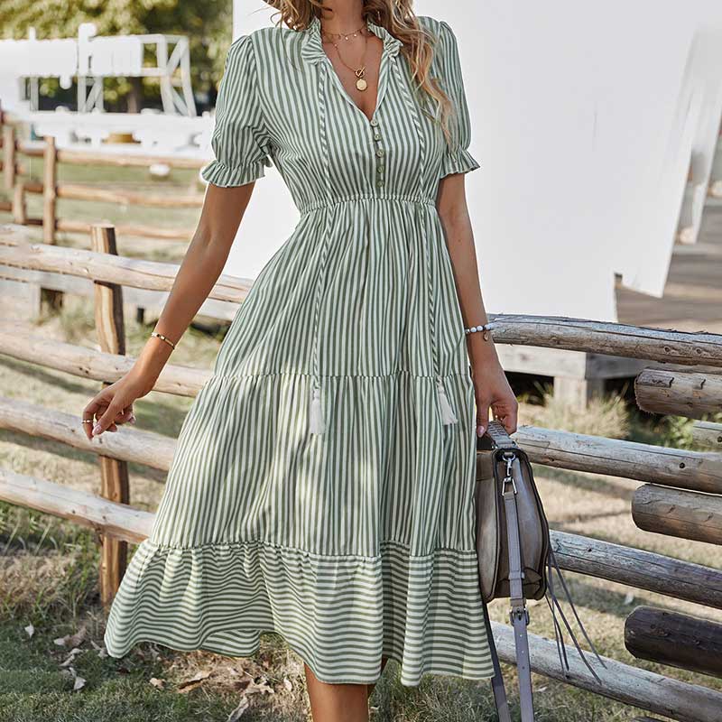 Sommerkleid Edeltraud mit luftigen Streifen