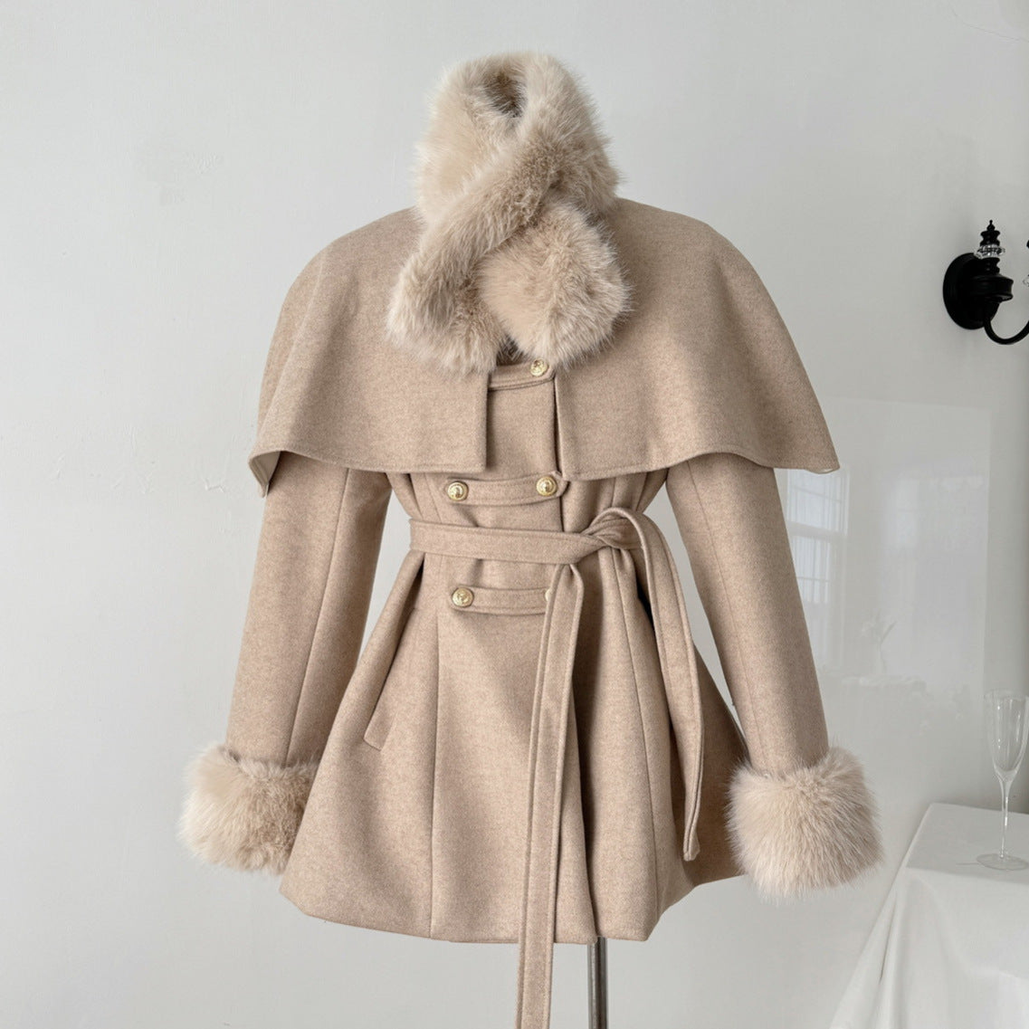 ModeGeist | Lang mit Abnehmbarem Kragen für Frauen Ideal für Den Winter