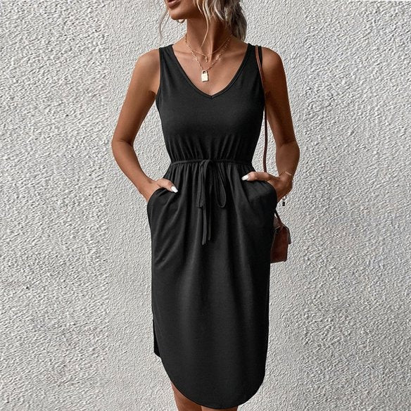 Kurzes, modisches Kleid mit Knopfleiste von Jana