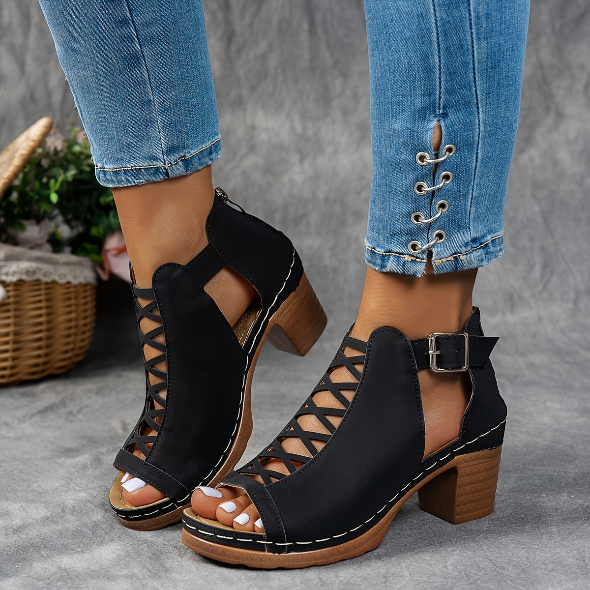 MODEGEIST Damen Sandalen Verstellbar Gepolstertes Fußbett Gitterabsatz